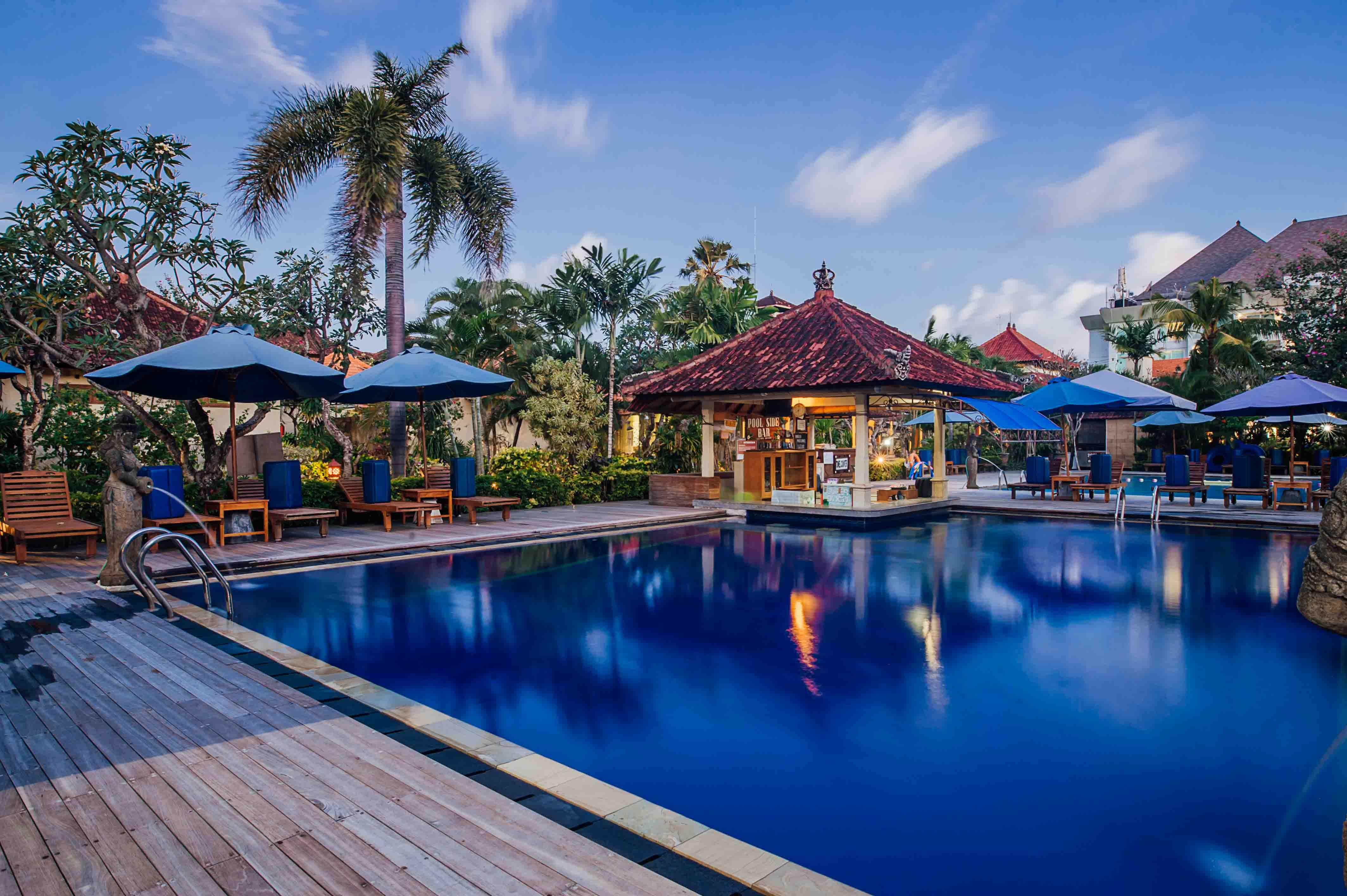 Kuta Puri Bungalows, Villas And Resort Екстер'єр фото