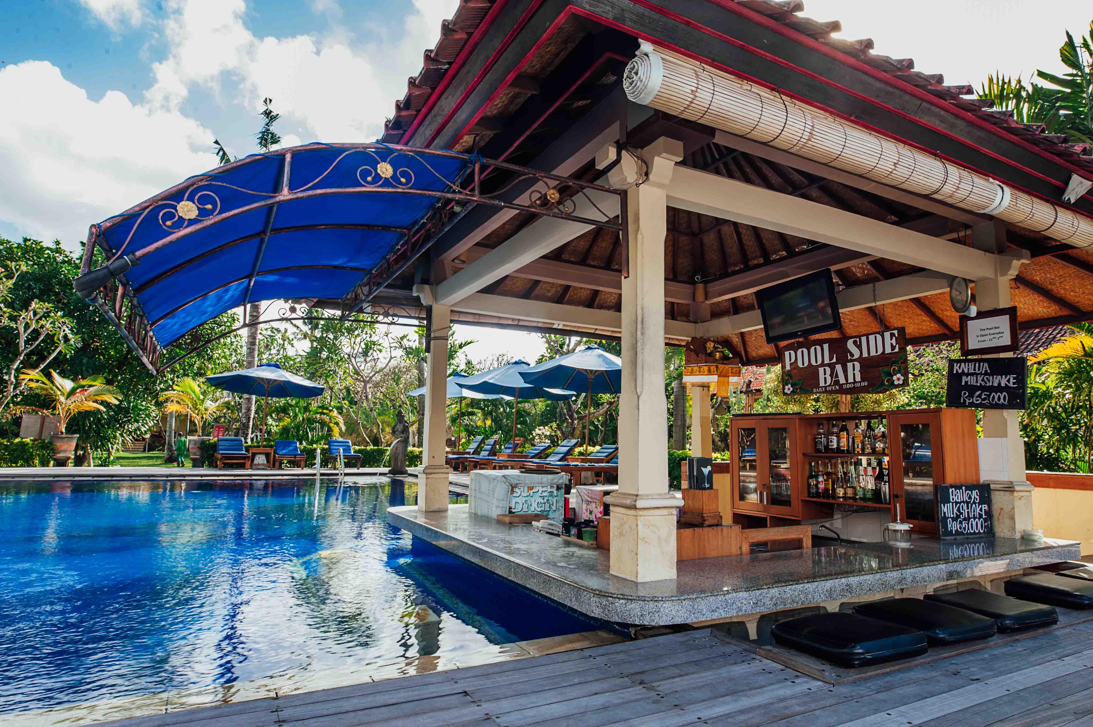 Kuta Puri Bungalows, Villas And Resort Екстер'єр фото