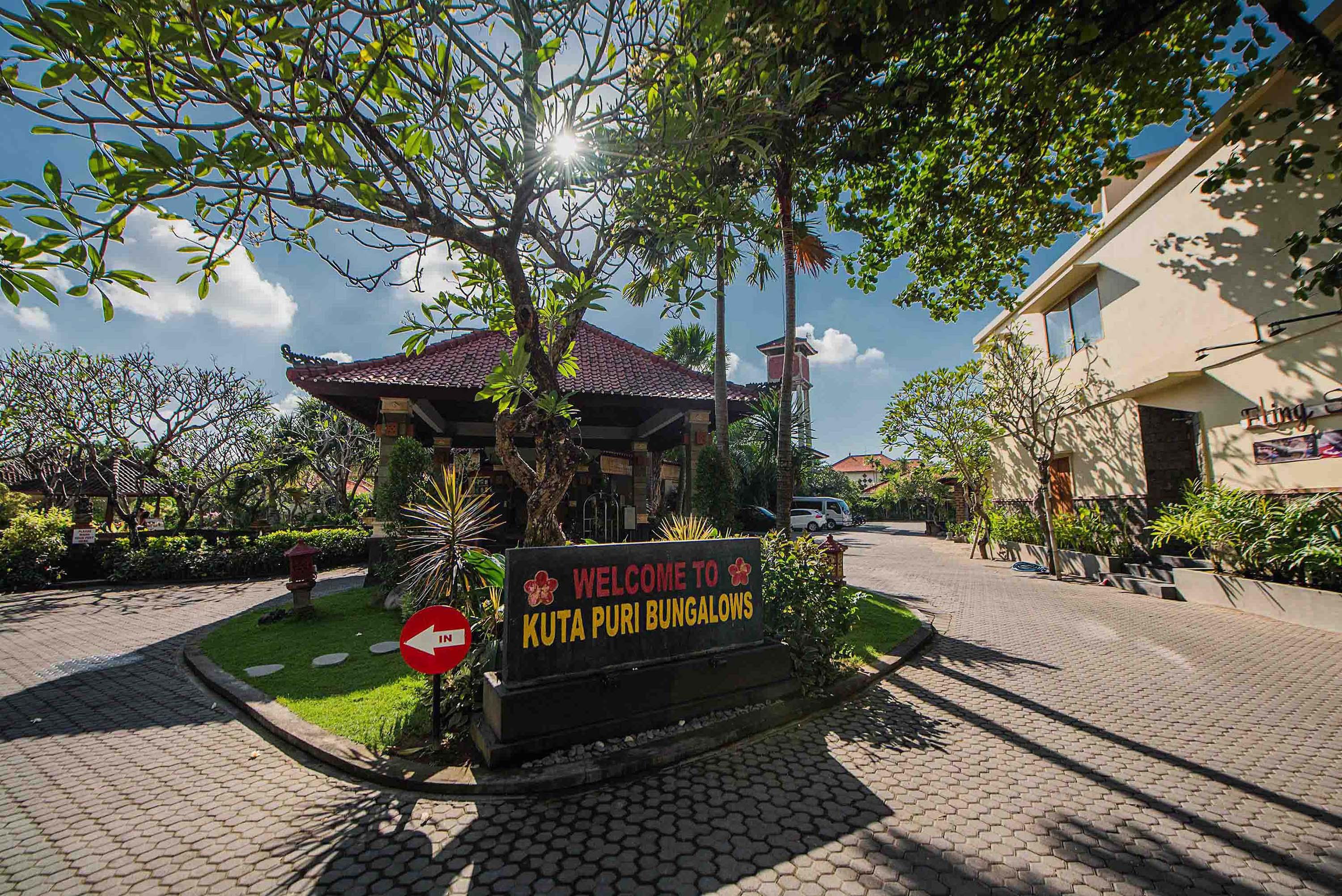 Kuta Puri Bungalows, Villas And Resort Екстер'єр фото