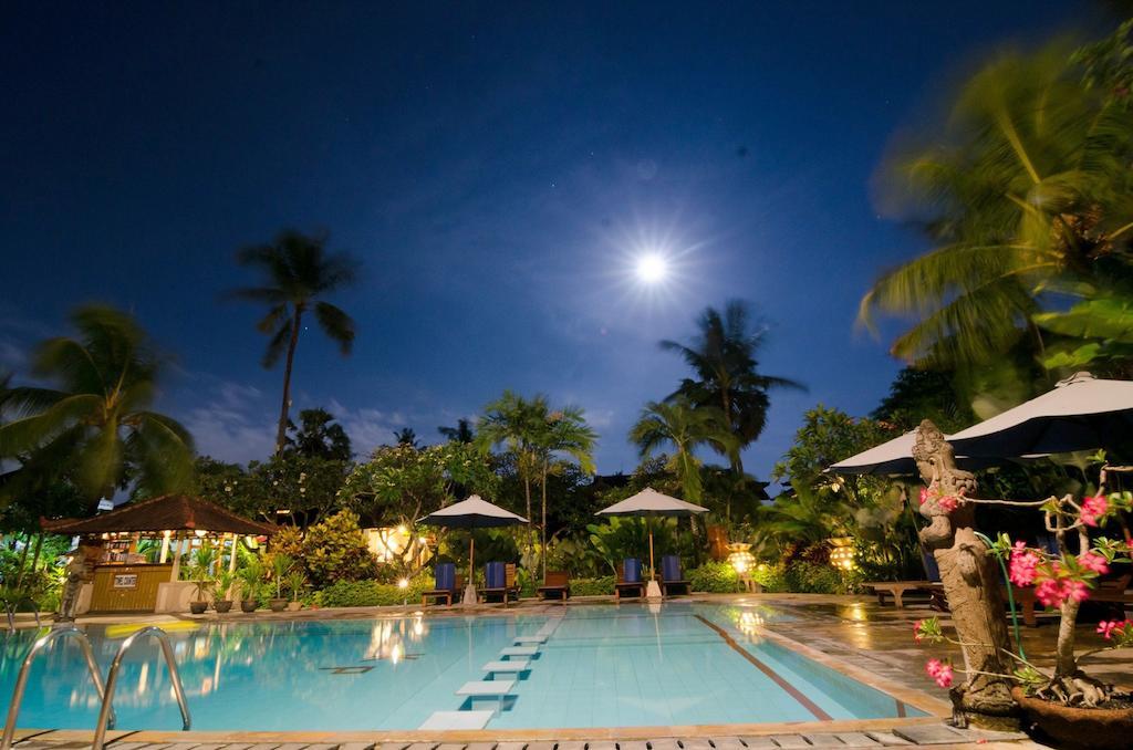 Kuta Puri Bungalows, Villas And Resort Екстер'єр фото