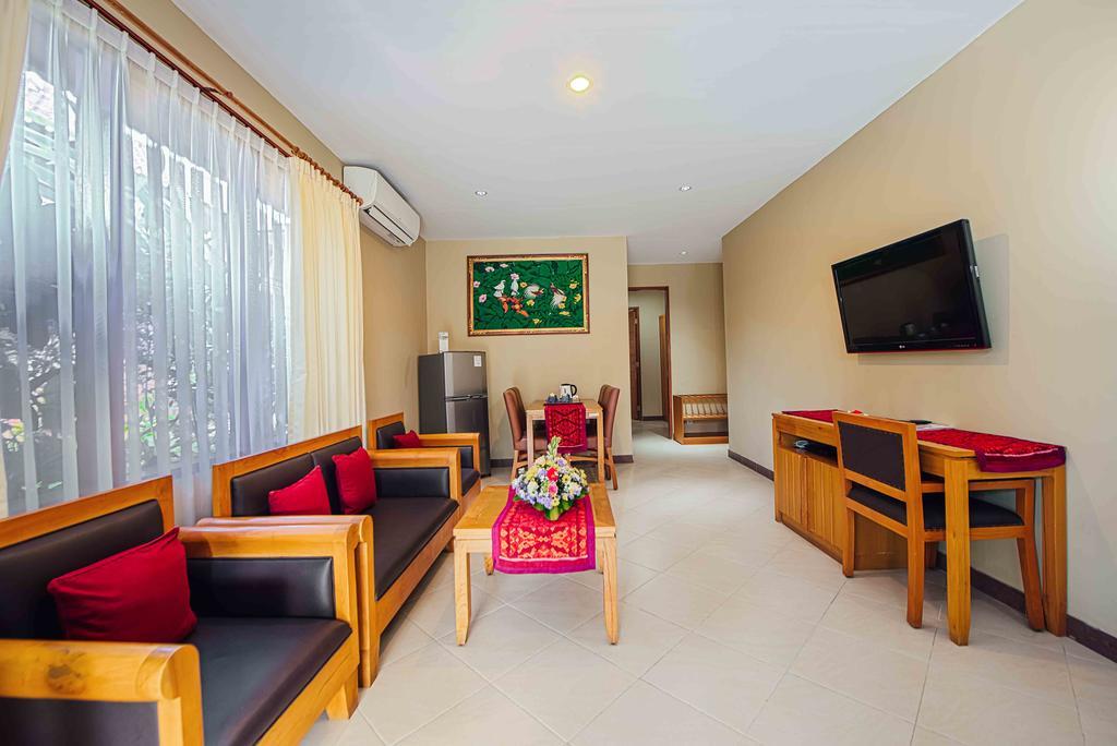 Kuta Puri Bungalows, Villas And Resort Екстер'єр фото